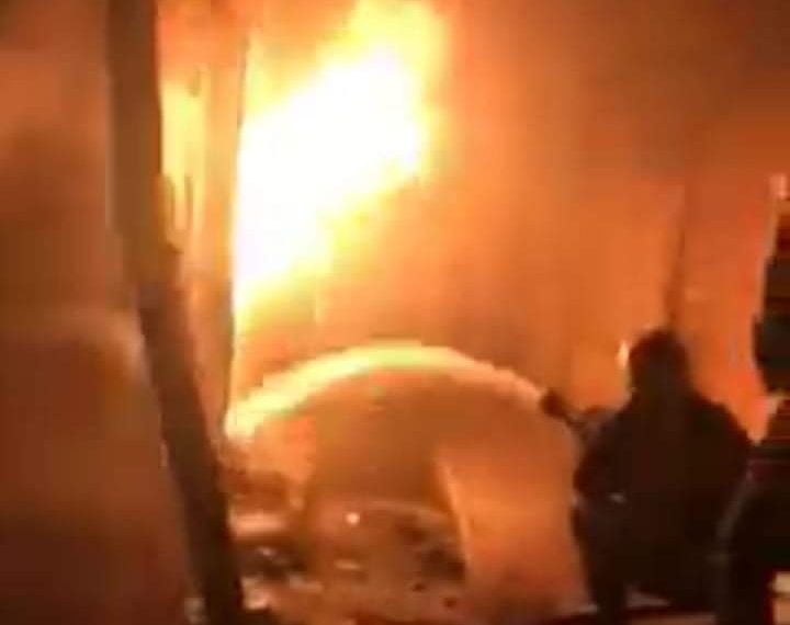 حريق هائل بنادي ومعسكر كوبر