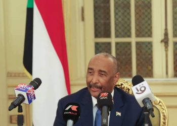 البرهان : اجراءات 25 أكتوبر بسبب مخاطر تهدد السودان ولا بديل للانتخابات حال تعثر الوفاق