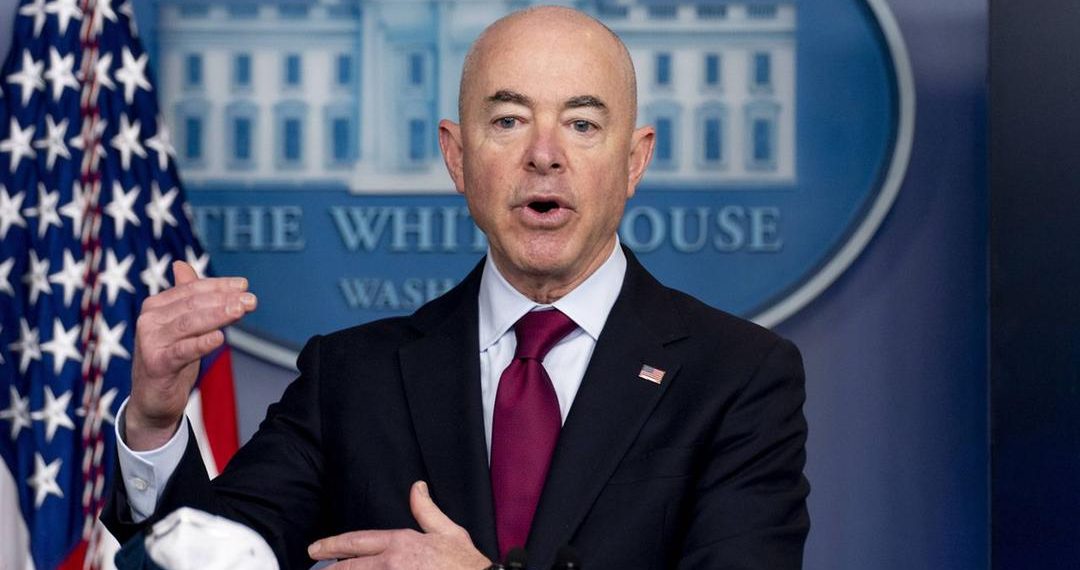 قرار  أمريكي يمنح السودانين فرصه مؤقته