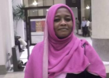 نعمات النعيم تكتب المرأة في عيدها : نرفع القبعات وننحني