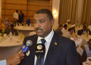 الغرفة التجارية : توحيد سعر الصرف يقود الازمة  نحو ” الهاوية”.