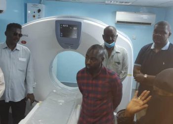 بتكلفه (300) ألف دولار … جهاز أشعة مقطعية لمستشفى بالعاصمة