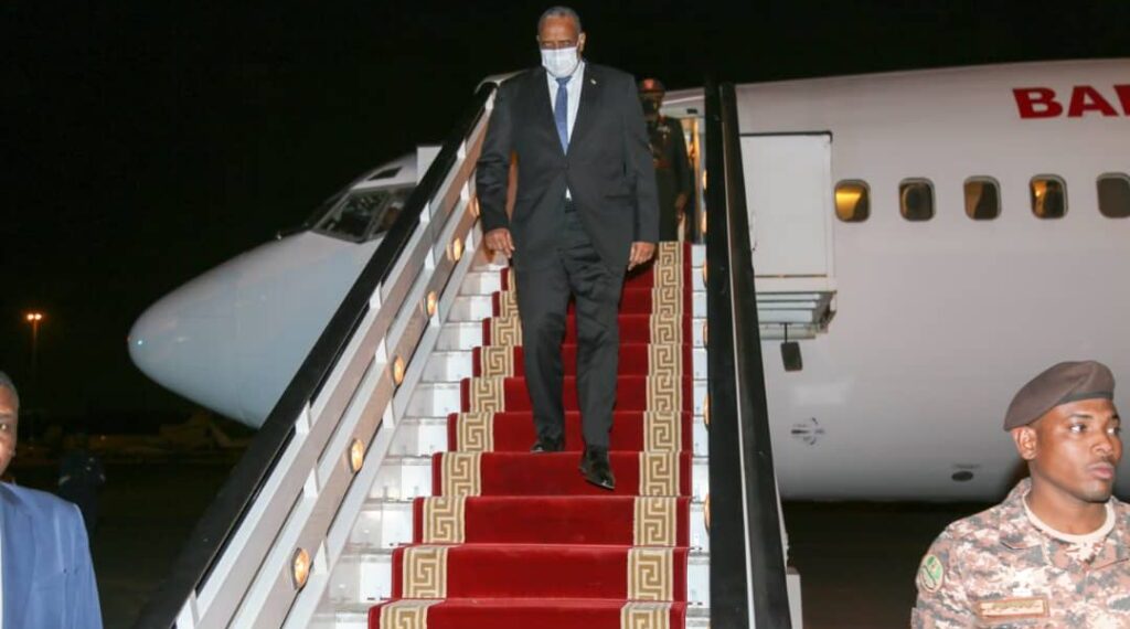 البرهان يعود للبلاد