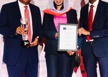 بنك الخليج يفوز بجائزة افضل بنك في هذه الخدمة ….