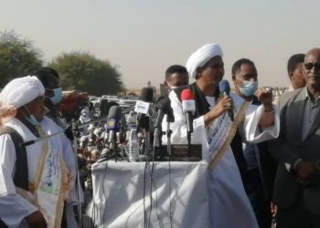 نائب رئيس مجلس السيادة وعضو المجلس د.سلمى يخاطبان اللقاء الجماهيري الحاشد بقرية (٣) الاغر بمحلية المناقل