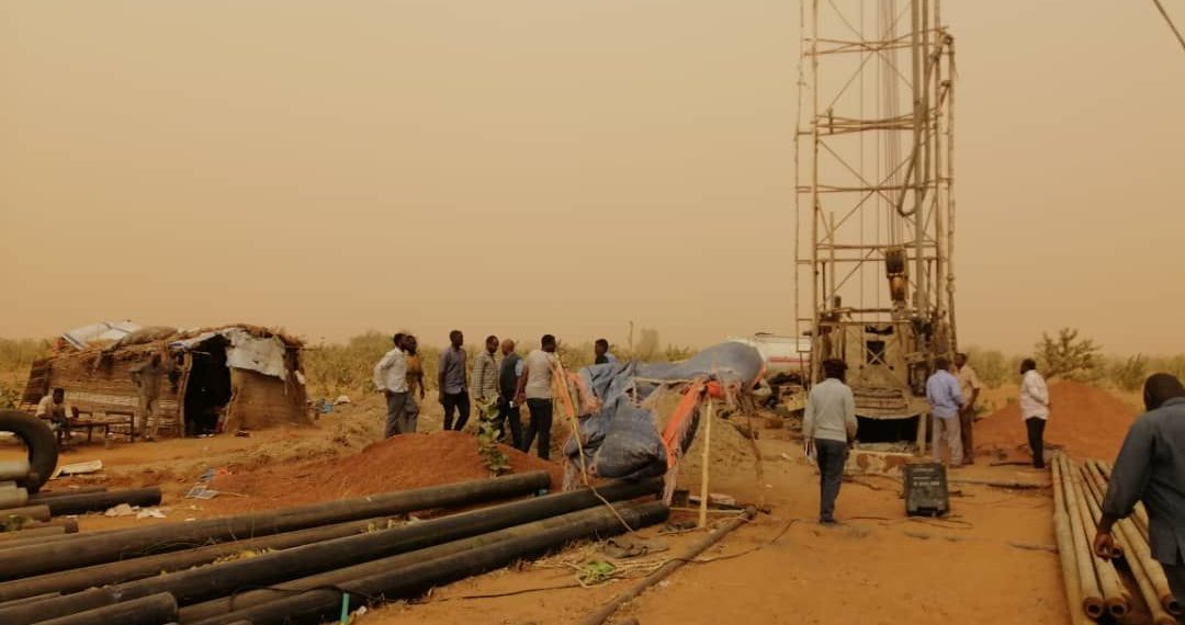 الطاقة والنفط تكمل تنفيذ مشروعات خدمية بريفي شرق دارفور