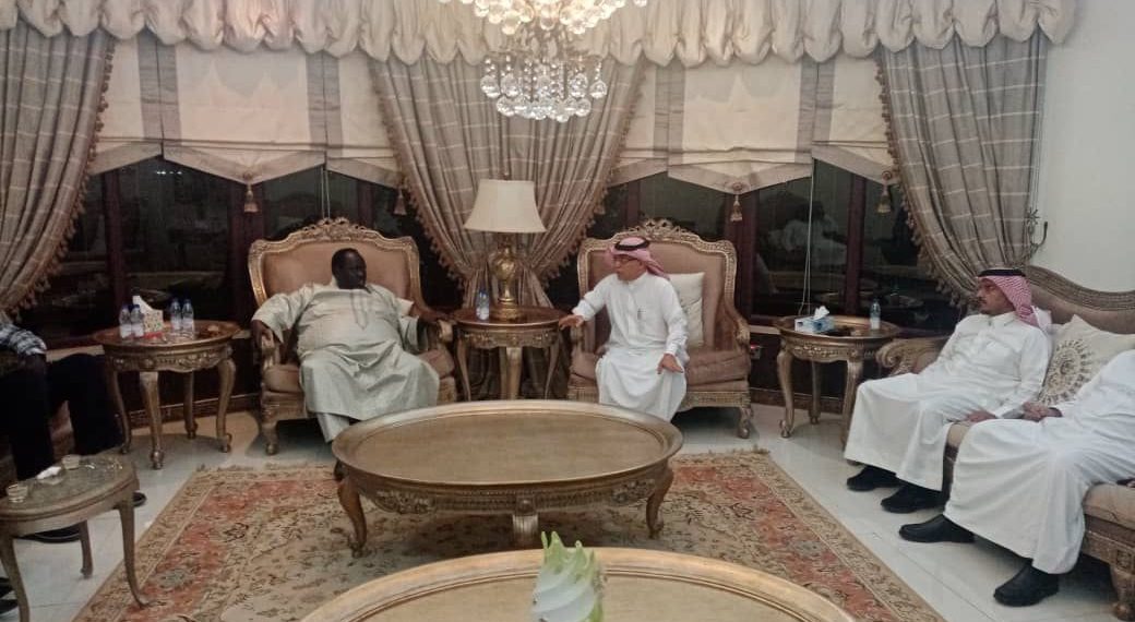 سفير خادم الحرمين الشريفين لدى السودان وجنوب السودان يستقبل المستشار توت قلواك