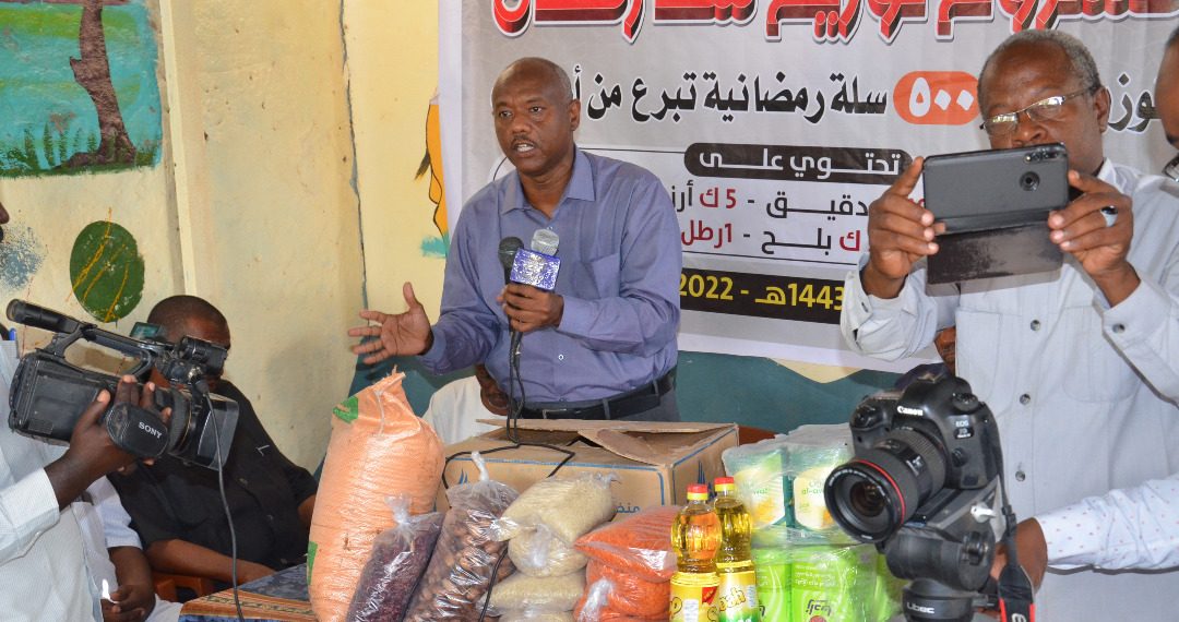 منظمة مراقي للتنمية البشرية توزع كفالة الأيتام والارامل‎‎‏ بجنوب دارفور