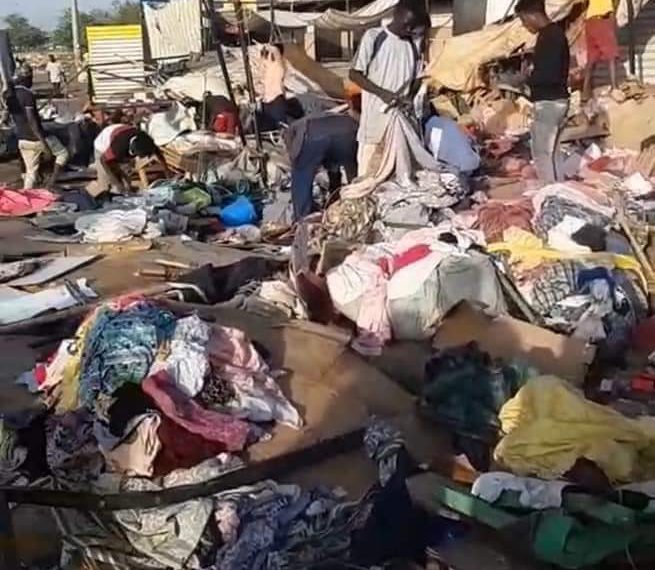 نذر مواجهة بين الشرطة وفريشة السوق العربي