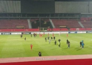 إشتباكات بين الاهلي المصري والمريخ في نهاية المباراة