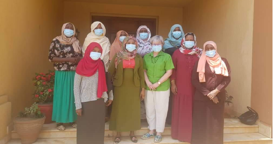 السفارة الامريكية تحي الموقعات على اتفاقية السلام باليوم العالمى للمراة