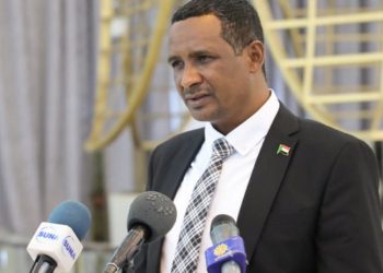 حميدتي :  18 شهر لم تصرف السفارات” قرش “