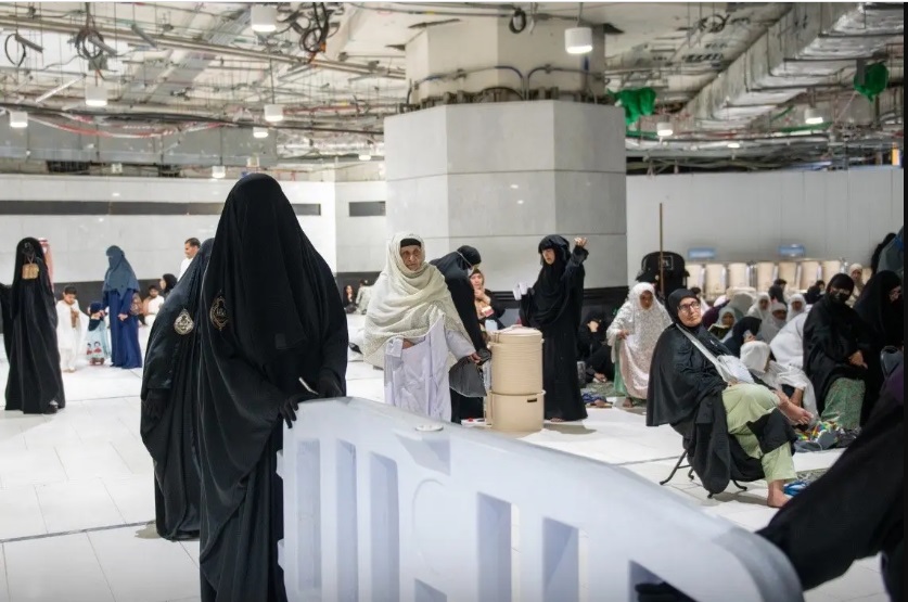 رئاسة الحرمين تخصص 68 مصلى للنساء