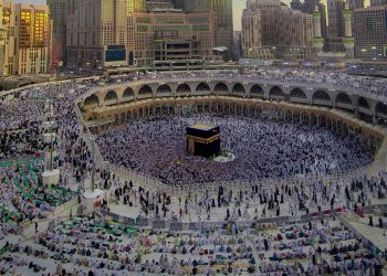 توجيهات بفتح سطح المسجد الحرام