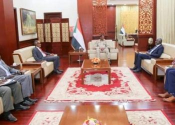 دقلو يناقش أزمة المياه بولاية الخرطوم