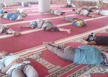 القيلوله داخل المساجد ظاهرة فرضها انقطاع التيار الكهربائي