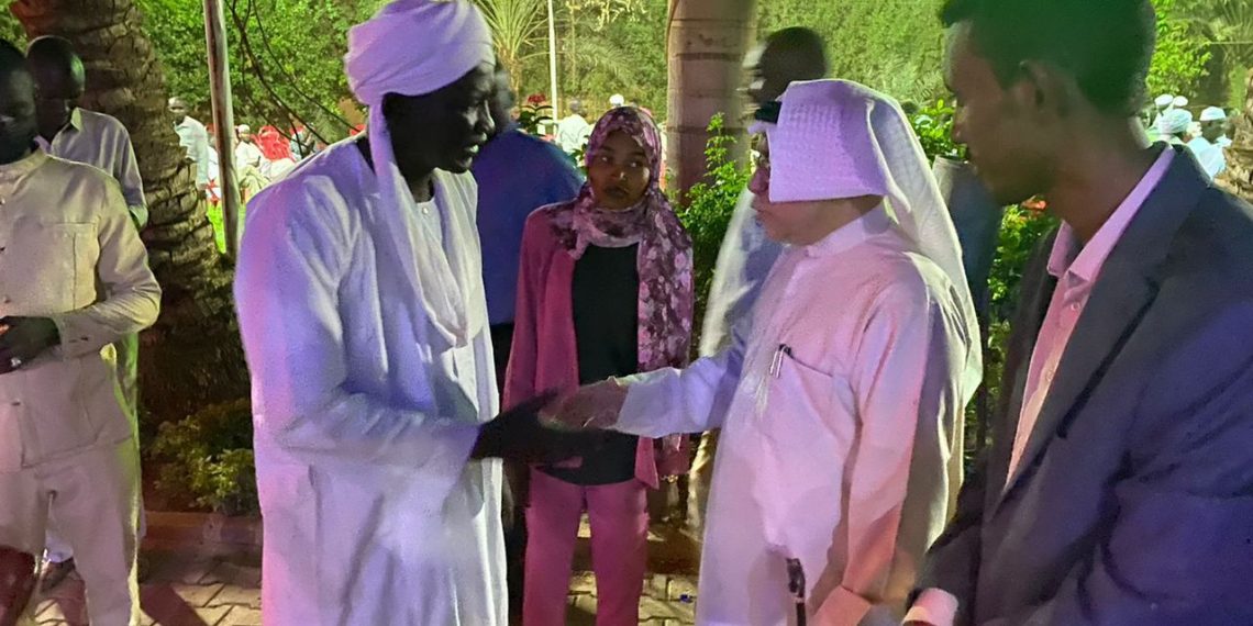 السفير السعودي يشارك في إفطار حركة تحرير السودان