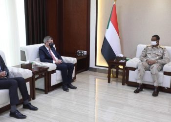 دقلو يلتقي رئيس بعثة اليونيتامس ومبعوثَيْ الاتحاد الأفريقي والإيقاد