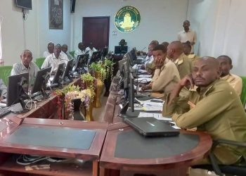 بنسبة إيرادات بلغت( ١٤٧%)مجلس وزراء ولاية شرق دارفور يشيد بتقرير الأداء المالي والإقتصادي للربع الأول