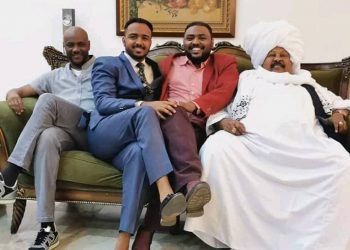 ردود أفعال ساخرة علي صور لبعض الفنانين  في حفل استقبال البحيري