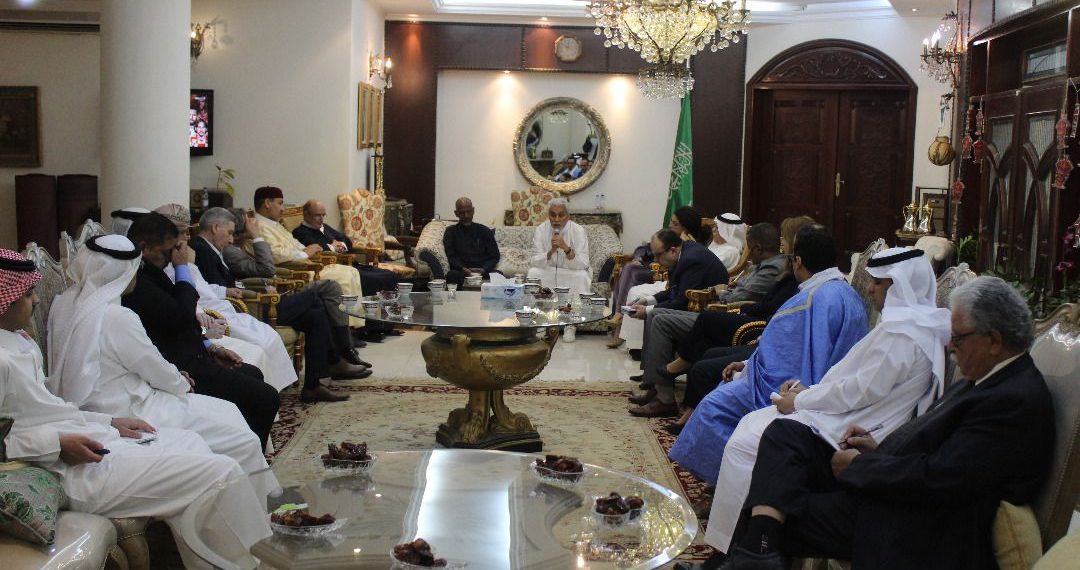 السفير السعودي يستضيف إجتماع الآلية الثلاثية والسفراء العرب