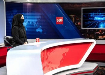 طالبان تجبر المذيعات علي ارتداء النقاب