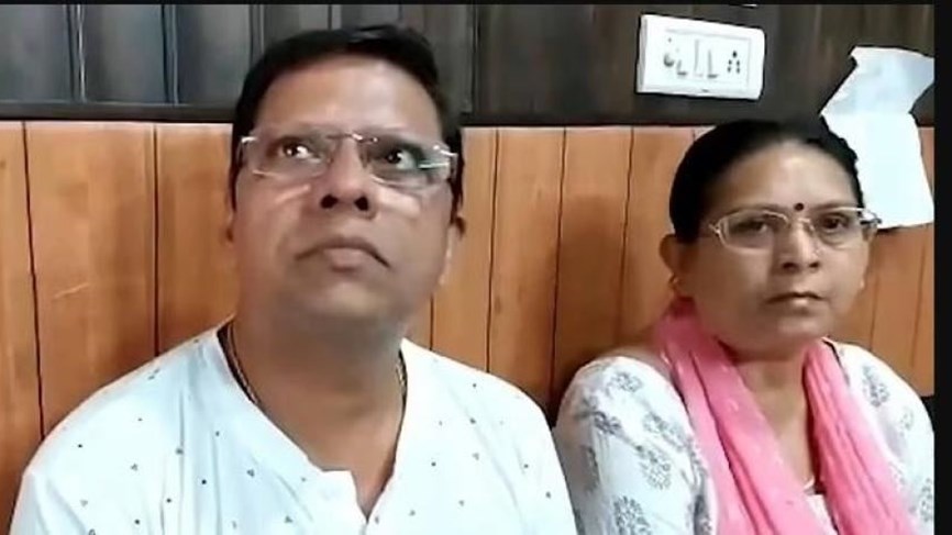 زوجان يرفعان دعوى قضائية على ابنهما الوحيد لاغرب سبب