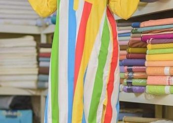 شابةسودانية تشعل منصات التواصل لارتدها العلي الله