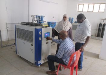 بدء التشغيل التجريبي لمحطة الغازات الطبية بمستشفي ودمدني