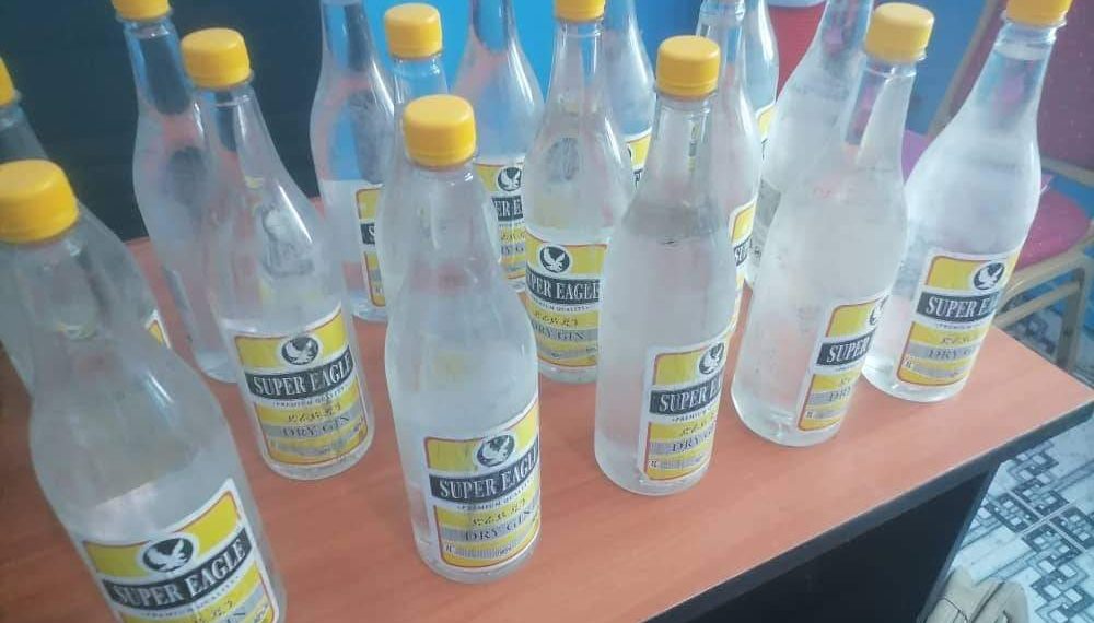 المباحث والتحقيقات الجنائية بالقضارف تحبط تهريب كميات من الخمور مستوردة(جن) الى البلاد