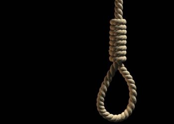 الإعدام شنقا لمغتصبي الطفلة ووالدتها