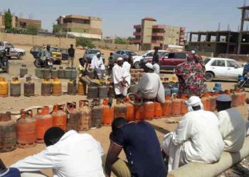 صناعة الازمات….معارك على حساب الخدمات الأساسية للمواطن