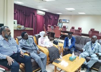 العاص يستقبل وزير الصحة باللنيل الأزرق