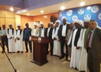 تفاهمات لحل قضايا التعدين بالشرق