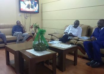 ابو ضفائر يؤكد الدعم لمشروعات الاسكان بالولايات