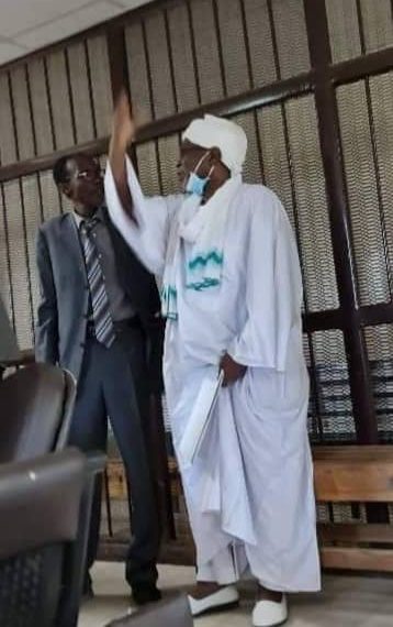 المحكمة تلغي حكم براءة نائب الرئيس المعزول وتامر بعودته إلى السجن