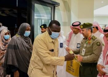 وصول اول فوج لحجاج السودان الي ميناء جدة الإسلامي