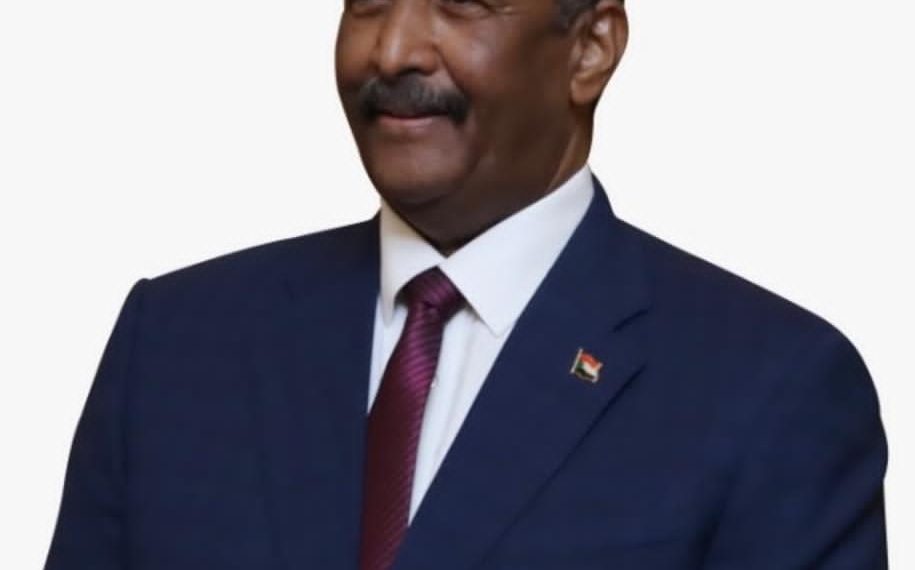 البرهان يهنئ طلاب الشهادة السودانية علي نجاح إكتمال الإمتحانات