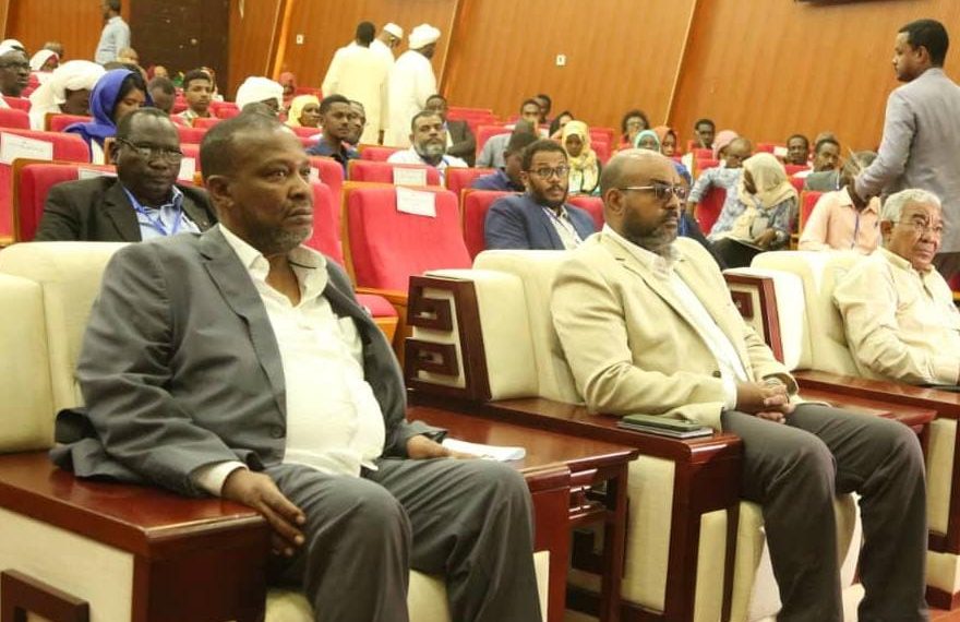 وزارة النقل تشرع في شراء باخرتين لدعم (سودان لاين)