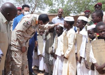 خبير سياسي: زيارة حميدتي لخلاوى مبروكة تعكس إلتزام الدولة بدعم منابر التربية والوعي