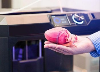 نسخ جزء من القلب على طابعة ثلاثية الأبعاد.