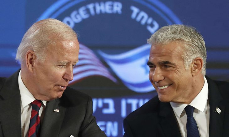 أمريكا وإسرائيل يتعهدان بمنع إيران من تطوير السلاح النووي