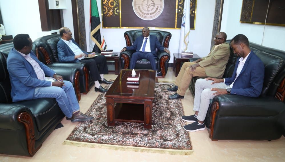 وزيرالمعادن يستعرض مساهمه ارياب في الاقتصاد السوداني..وارياب تتوقع رفع إنتاج مصنع ال. C. I. L الي مليون طن من الخامات المنتجه للذهب .