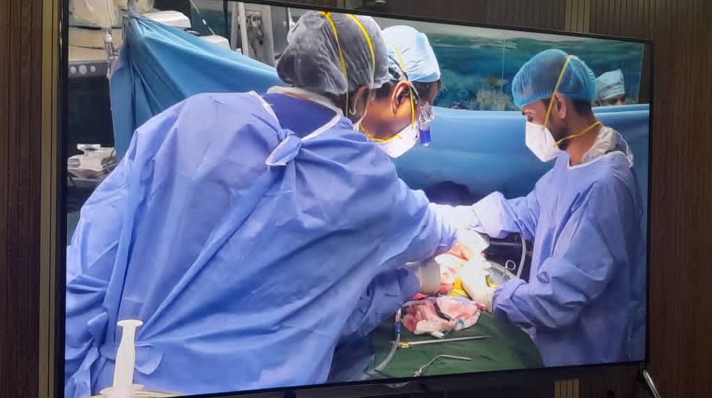 قبل قليل انتهاء اول عمليتي زراعة كبد بالسودان . . تعرف علي حالة المريضين