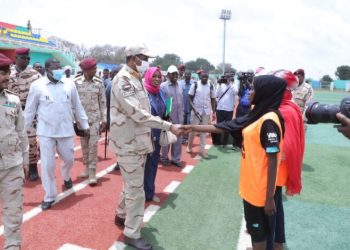 مواجهة بين الهلال والمريخ علي  كأس السلام بالجنينة