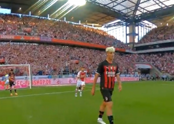 كاميرأ علي قميص .. طريقة جديدة لمشاهدةمبارايات كرة القدم