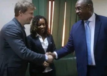 وفد من “الفيفا” بالخرطوم لرفع الحظر المالي