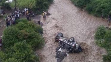 صاعقة تضرب منزل عزاء و تؤدي بحياة 5 نساء