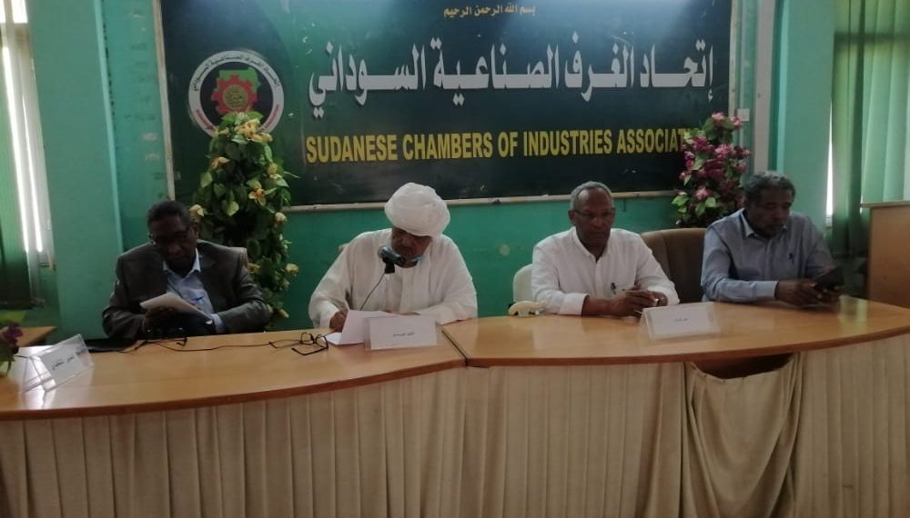 خطوات تصعيدية للغرفة الصناعية لمناهضة زيادة الدولار الجمركي