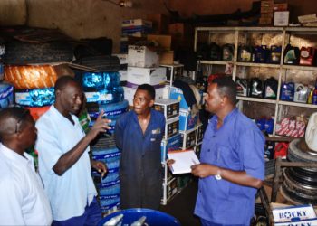 حملات مكثفة لمراجعة ظروف تخزين الإطارات